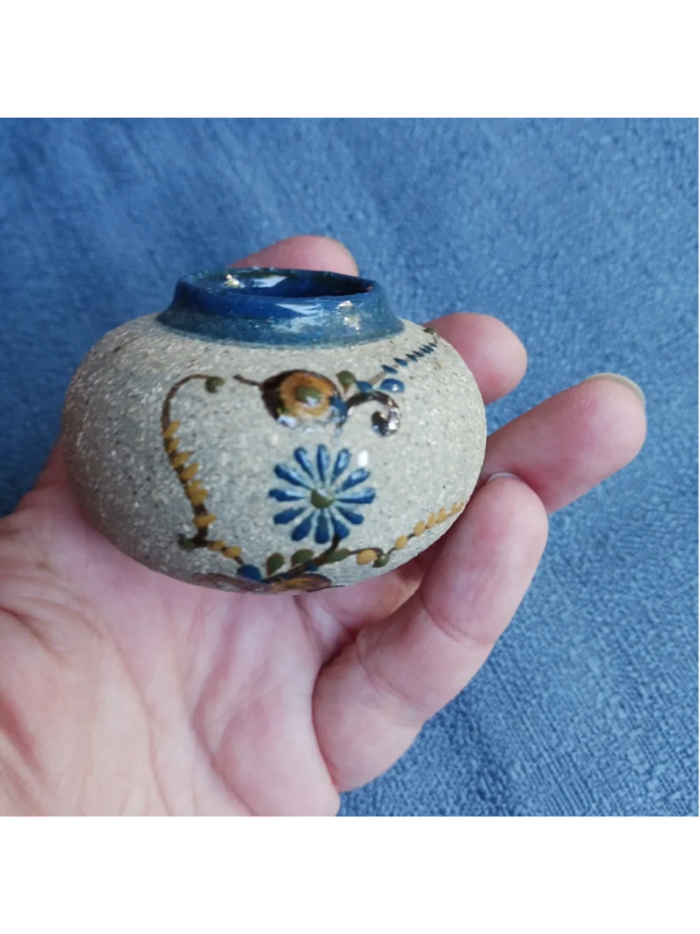 Vintage Tonala Stoneware Pottery Floral Mini Olla Vase Pot 2.25 Dia. Gray Blue